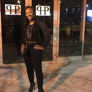 Meet your Posher, Ashley